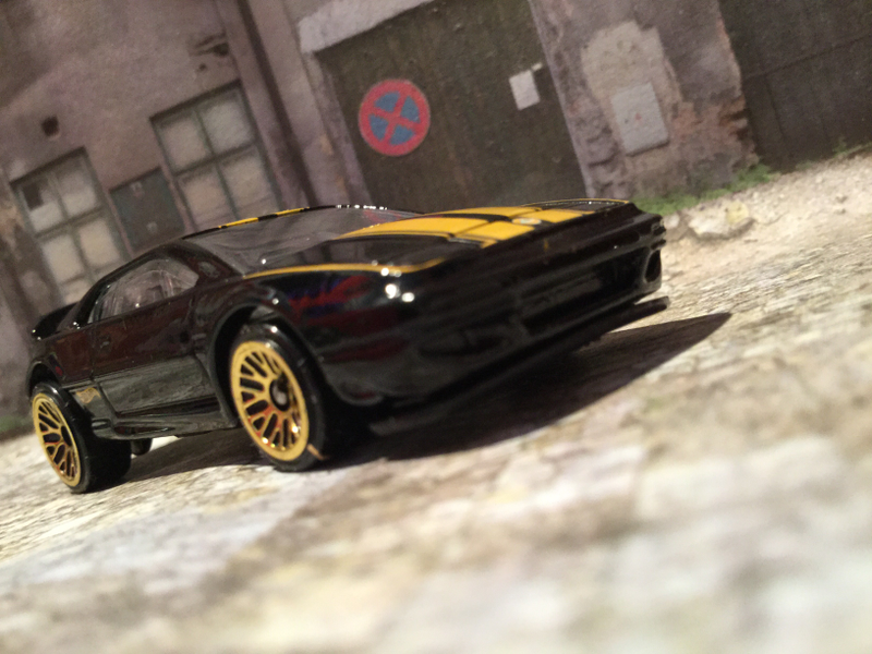 Illustration for article titled Hot wheels exotics 5-pack #1: Lotus Esprit Turbo
